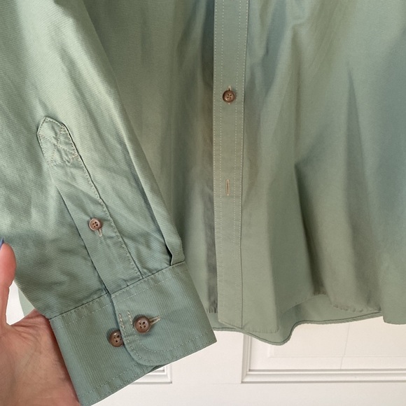Round Tree & Yorke Green Button-Up Shirt - large - Picture 4 of 5